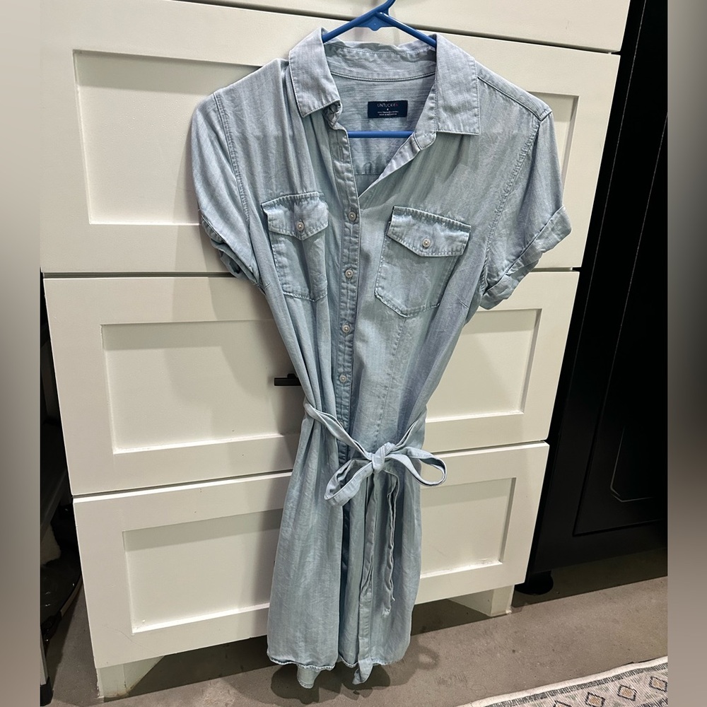 UNTUCKit Light Blue Dress